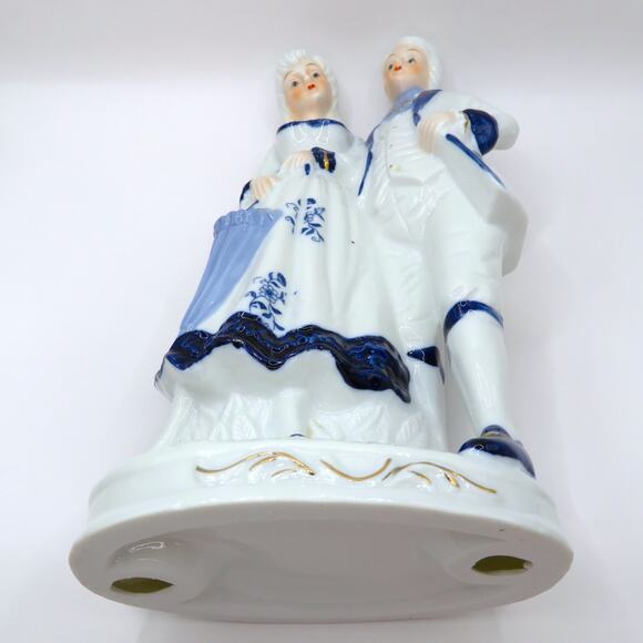 Vintage Porcelain Colonial Couple Figurine, Blue & White with Gold Trim 10" Tall - Picture 8 of 10